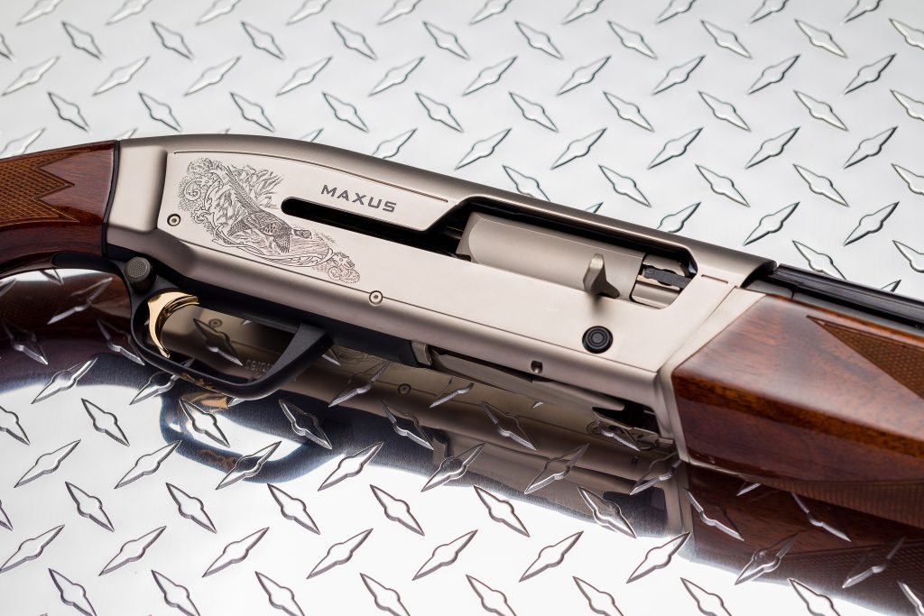 browning Maxus II Hunter on diamon plate