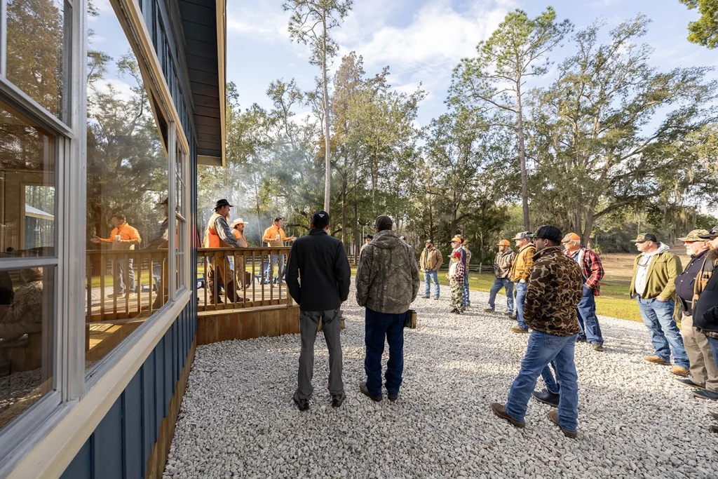 Group orientation before quail shoot